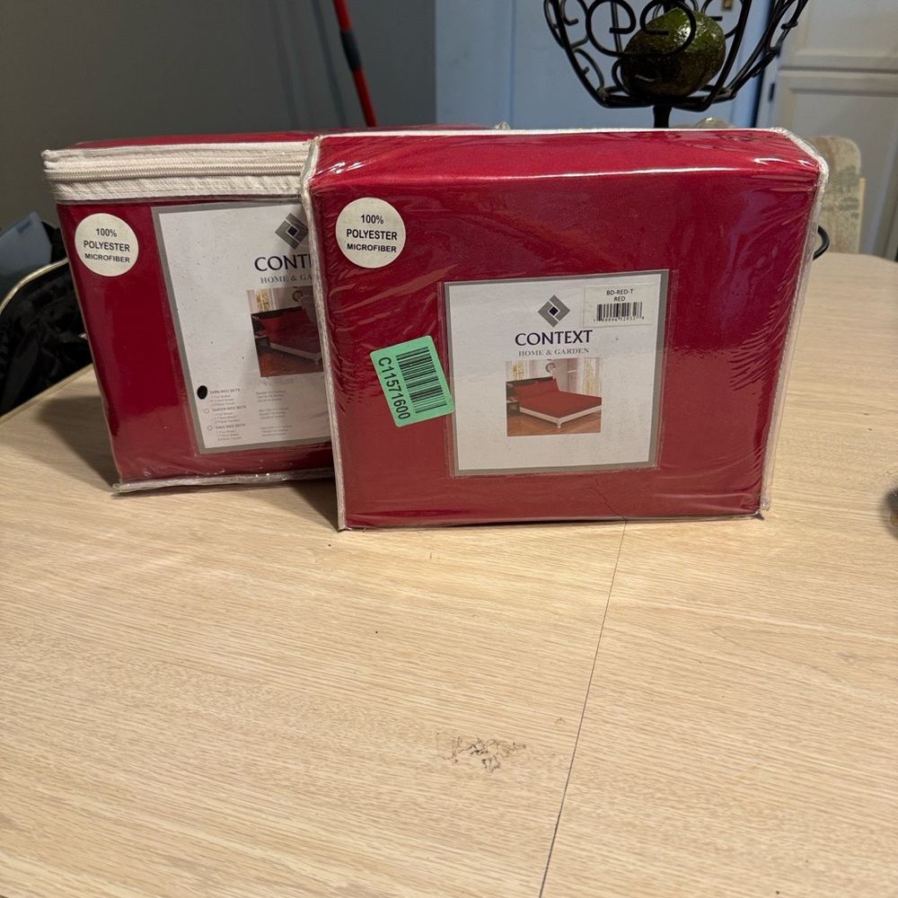 Twin size Context Vibrant Red Bedding Collection set of 2. Brand New.